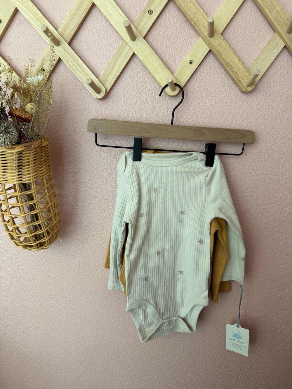 NWT Cloud Island Neutral Ribbed Baby Bodysuit Set